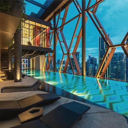 Scarletz Suites Klcc, Travelet Куала Лумпур Екстериор снимка