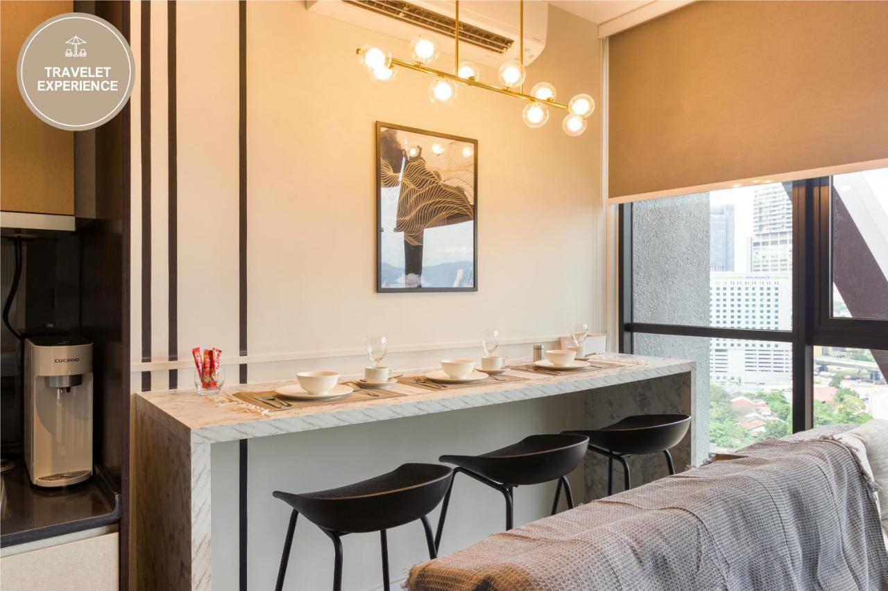 Scarletz Suites Klcc, Travelet Куала Лумпур Екстериор снимка